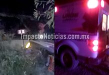 Jóvenes en razer caen a barranco en La Cruz; dos heridos